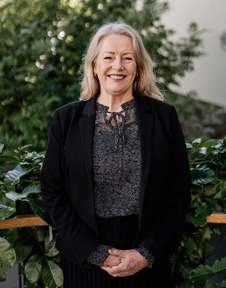 Deby Mills - Registered Legal Executive, Hansen Bate Lawyers
